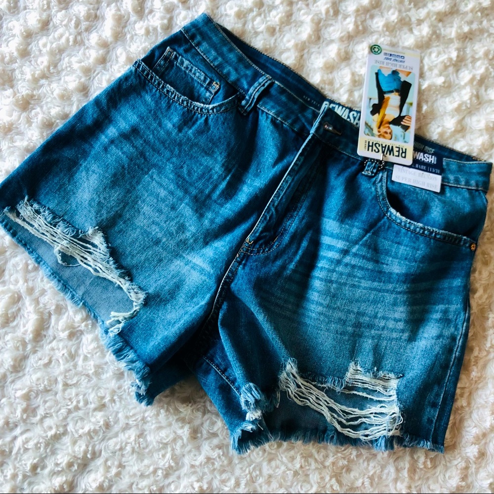 Cut off Jean shorts 🩳